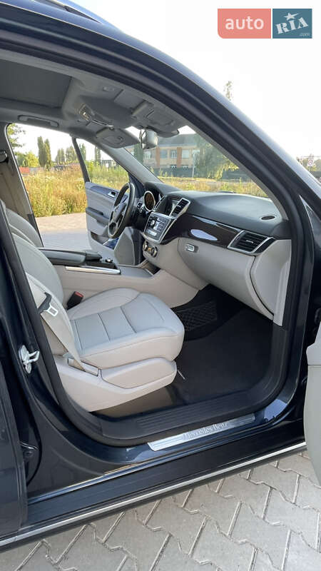 Позашляховик / Кросовер Mercedes-Benz M-Class 2013 в Підволочиську
