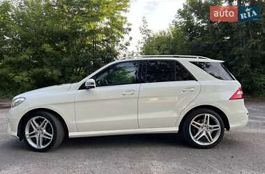 Внедорожник / Кроссовер Mercedes-Benz M-Class 2013 в 