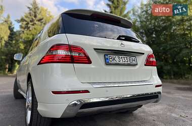 Внедорожник / Кроссовер Mercedes-Benz M-Class 2013 в 