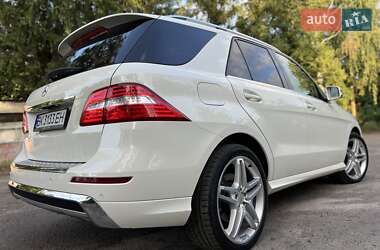 Внедорожник / Кроссовер Mercedes-Benz M-Class 2013 в 