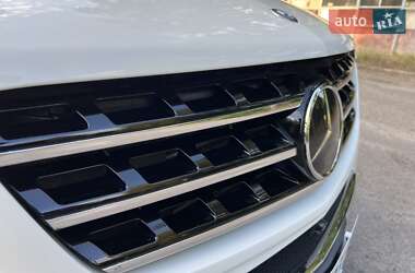 Внедорожник / Кроссовер Mercedes-Benz M-Class 2013 в 