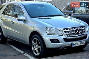 Внедорожник / Кроссовер Mercedes-Benz M-Class 2008 в Подольске