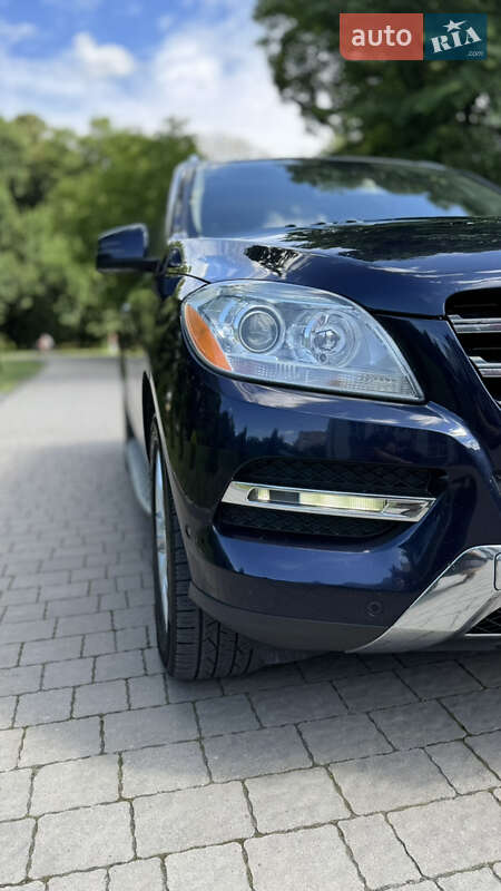 Внедорожник / Кроссовер Mercedes-Benz M-Class 2014 в Львове