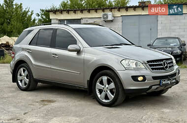 Внедорожник / Кроссовер Mercedes-Benz M-Class 2005 в 