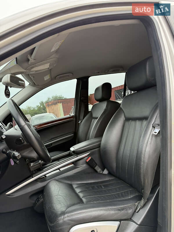 Внедорожник / Кроссовер Mercedes-Benz M-Class 2005 в Ровно