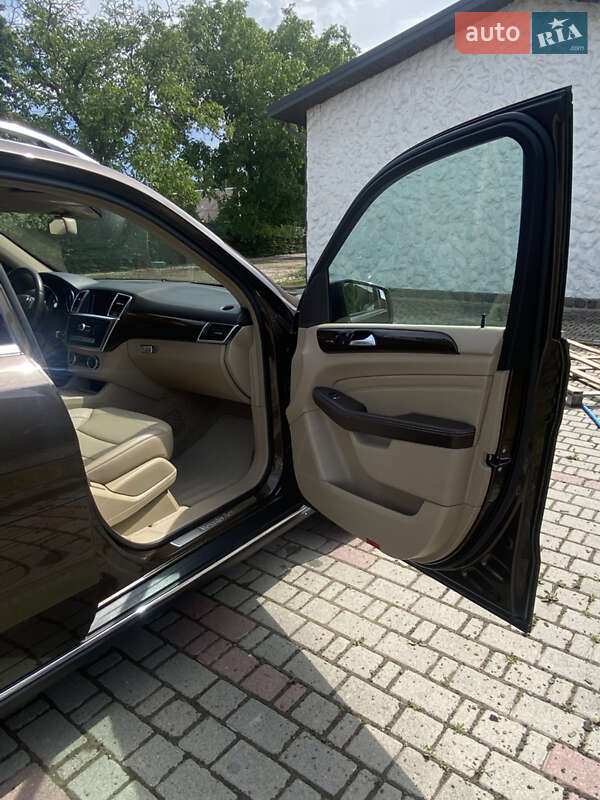 Позашляховик / Кросовер Mercedes-Benz M-Class 2013 в Косові