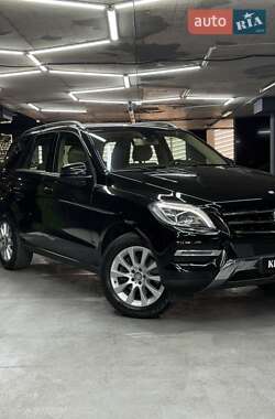 Позашляховик / Кросовер Mercedes-Benz M-Class 2015 в 