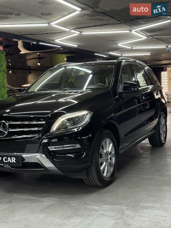 Позашляховик / Кросовер Mercedes-Benz M-Class 2015 в Одесі