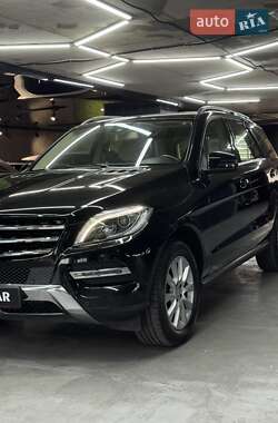 Позашляховик / Кросовер Mercedes-Benz M-Class 2015 в 