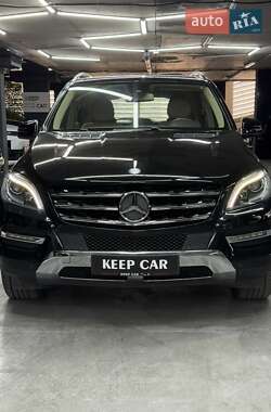 Позашляховик / Кросовер Mercedes-Benz M-Class 2015 в 