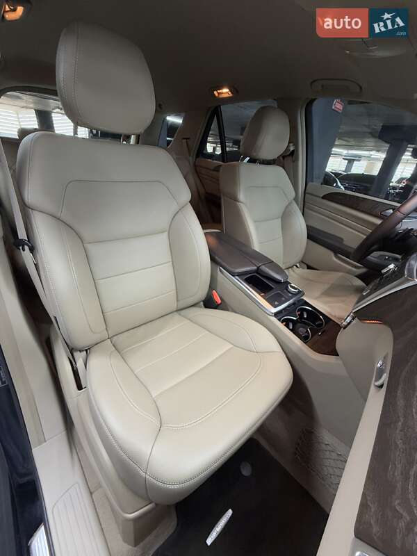 Позашляховик / Кросовер Mercedes-Benz M-Class 2015 в Одесі
