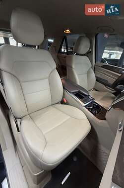 Позашляховик / Кросовер Mercedes-Benz M-Class 2015 в 