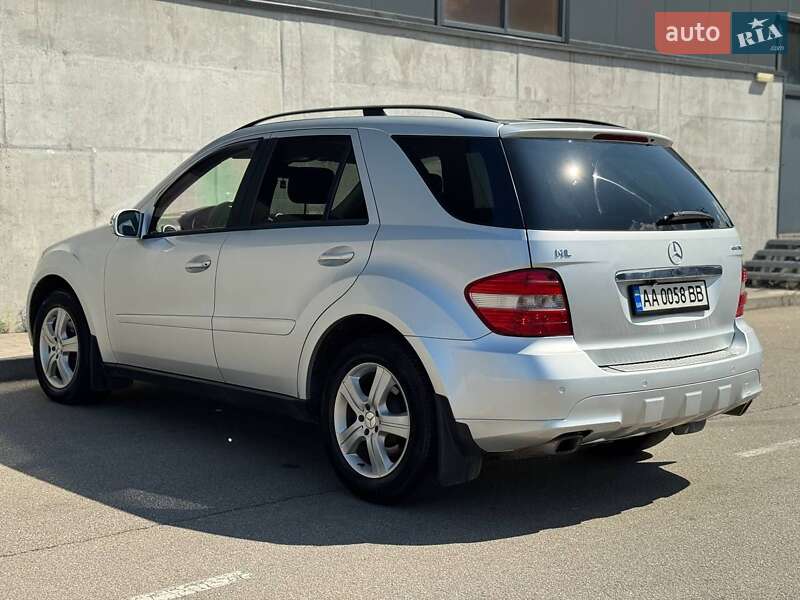 Позашляховик / Кросовер Mercedes-Benz M-Class 2006 в Києві
