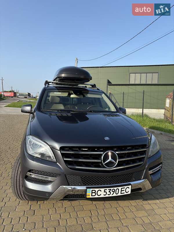 Mercedes-Benz M-Class 2013