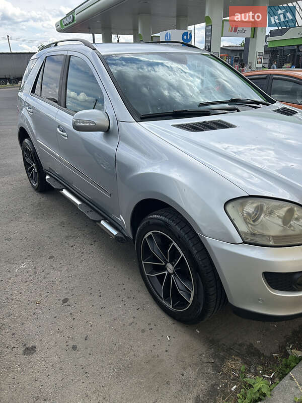 Позашляховик / Кросовер Mercedes-Benz M-Class 2008 в Стрию