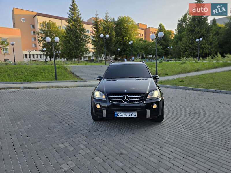 Позашляховик / Кросовер Mercedes-Benz M-Class 2006 в Рівному