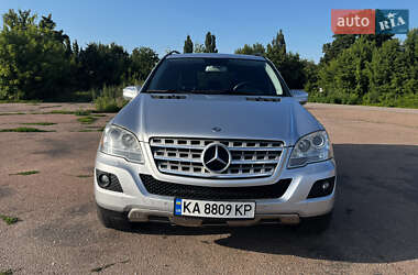 Внедорожник / Кроссовер Mercedes-Benz M-Class 2009 в Прилуках
