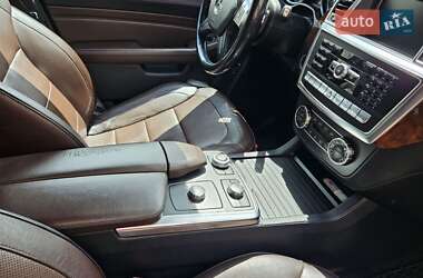 Внедорожник / Кроссовер Mercedes-Benz M-Class 2011 в 