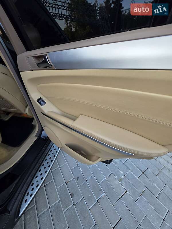 Позашляховик / Кросовер Mercedes-Benz M-Class 2006 в Рівному
