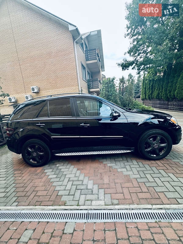 Позашляховик / Кросовер Mercedes-Benz M-Class 2008 в Києві