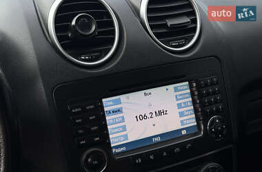 Внедорожник / Кроссовер Mercedes-Benz M-Class 2006 в 