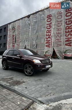 Позашляховик / Кросовер Mercedes-Benz M-Class 2007 в Хмельницькому