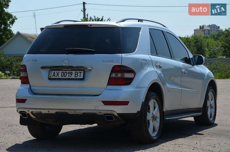 Позашляховик / Кросовер Mercedes-Benz M-Class 2008 в Павлограді
