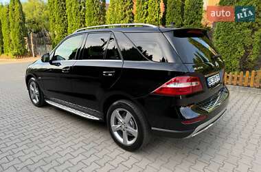 Внедорожник / Кроссовер Mercedes-Benz M-Class 2012 в 