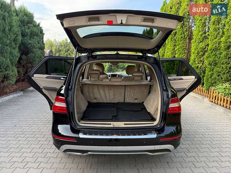 Позашляховик / Кросовер Mercedes-Benz M-Class 2012 в Хмельницькому