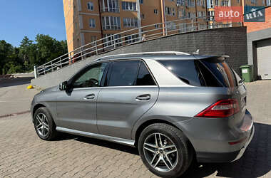 Внедорожник / Кроссовер Mercedes-Benz M-Class 2012 в 