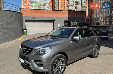 Mercedes-Benz M-Class 2012 Mercedes-Benz M-Class 2012