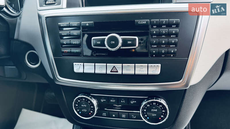 Внедорожник / Кроссовер Mercedes-Benz M-Class 2012 в Сваляве