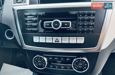 Внедорожник / Кроссовер Mercedes-Benz M-Class 2012 в 