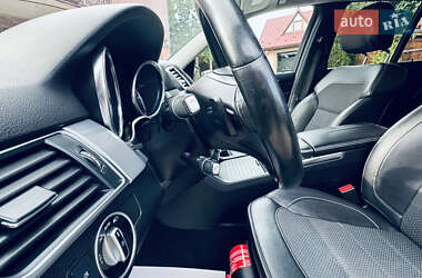 Внедорожник / Кроссовер Mercedes-Benz M-Class 2012 в 
