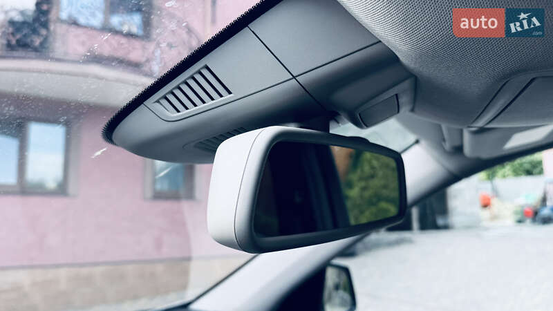 Внедорожник / Кроссовер Mercedes-Benz M-Class 2012 в Сваляве