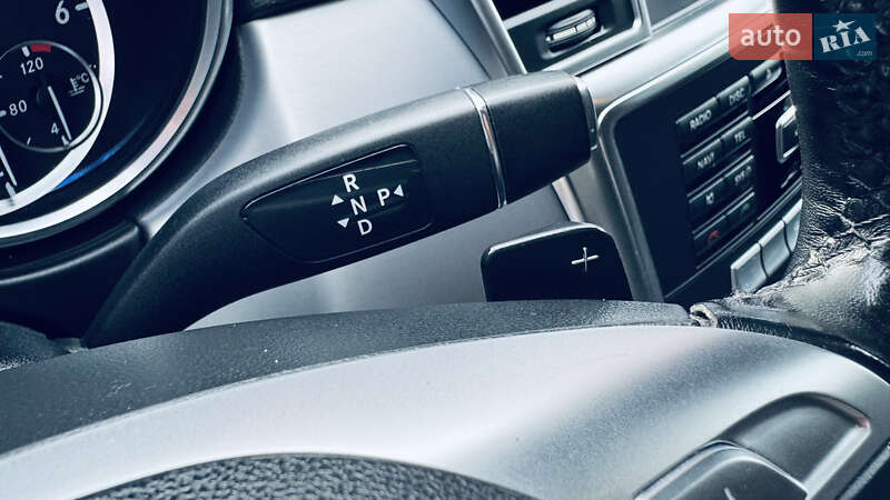 Внедорожник / Кроссовер Mercedes-Benz M-Class 2012 в Сваляве