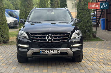 Внедорожник / Кроссовер Mercedes-Benz M-Class 2012 в 
