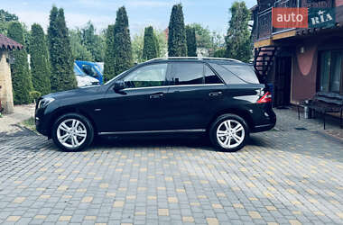 Внедорожник / Кроссовер Mercedes-Benz M-Class 2012 в 