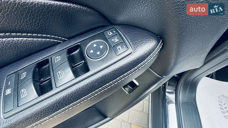 Внедорожник / Кроссовер Mercedes-Benz M-Class 2012 в Сваляве