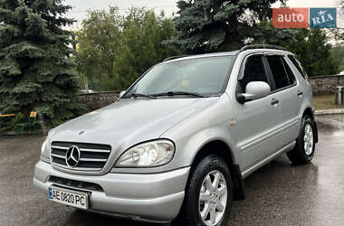 Внедорожник / Кроссовер Mercedes-Benz M-Class 2001 в Запорожье