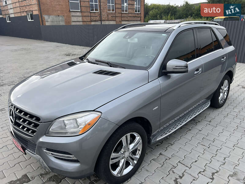Внедорожник / Кроссовер Mercedes-Benz M-Class 2012 в Нововолынске