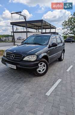 Внедорожник / Кроссовер Mercedes-Benz M-Class 2000 в Тульчине