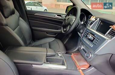 Позашляховик / Кросовер Mercedes-Benz M-Class 2015 в 