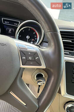Внедорожник / Кроссовер Mercedes-Benz M-Class 2013 в 