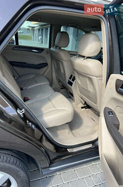 Внедорожник / Кроссовер Mercedes-Benz M-Class 2013 в 