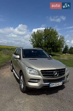 Внедорожник / Кроссовер Mercedes-Benz M-Class 2011 в 
