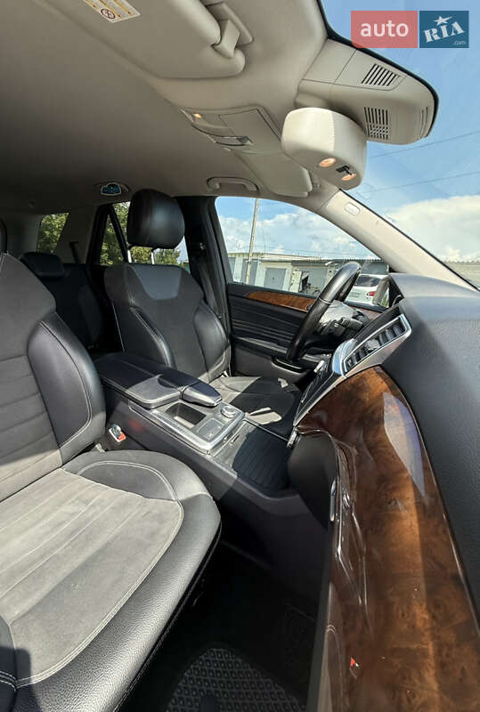 Позашляховик / Кросовер Mercedes-Benz M-Class 2011 в Конотопі