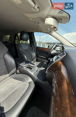 Внедорожник / Кроссовер Mercedes-Benz M-Class 2011 в 