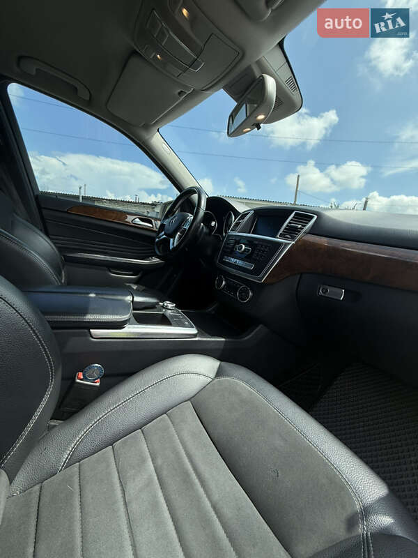 Позашляховик / Кросовер Mercedes-Benz M-Class 2011 в Конотопі