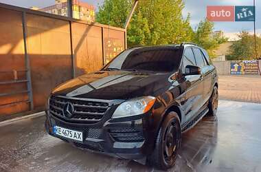 Позашляховик / Кросовер Mercedes-Benz M-Class 2015 в 